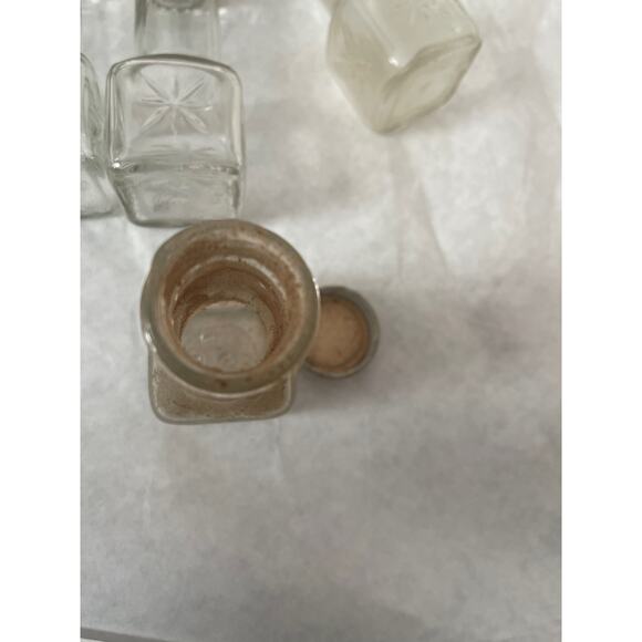 Watkins Antique 1960 Spice bottles with lids Set of 4 Atomic Pattern - Picture 8 of 9